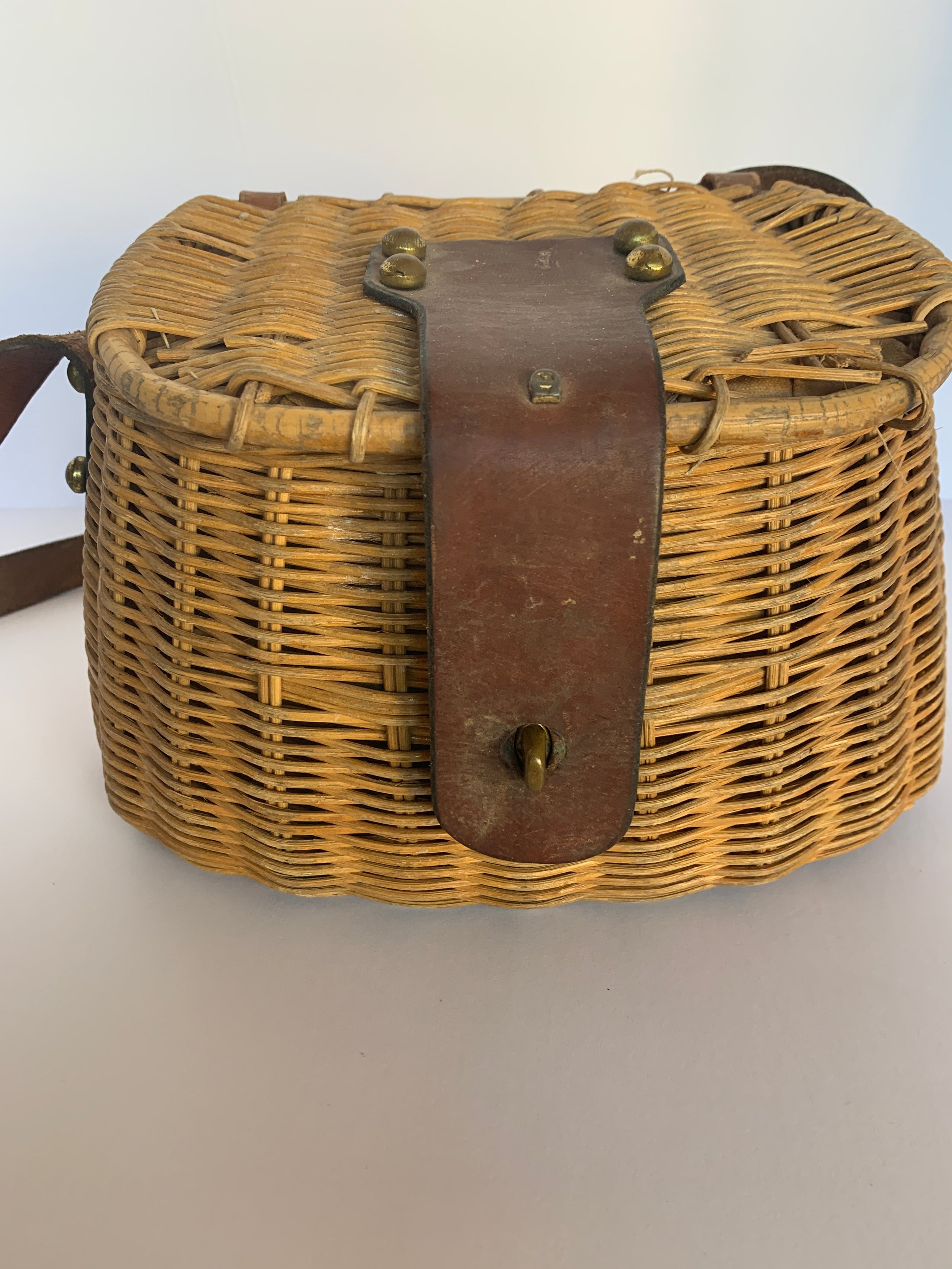 Old Antique Fishing Creel Basket w measure on top Willow & Leather 15 wide